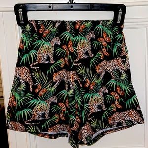 Pretty Little Thing Leopard Shorts